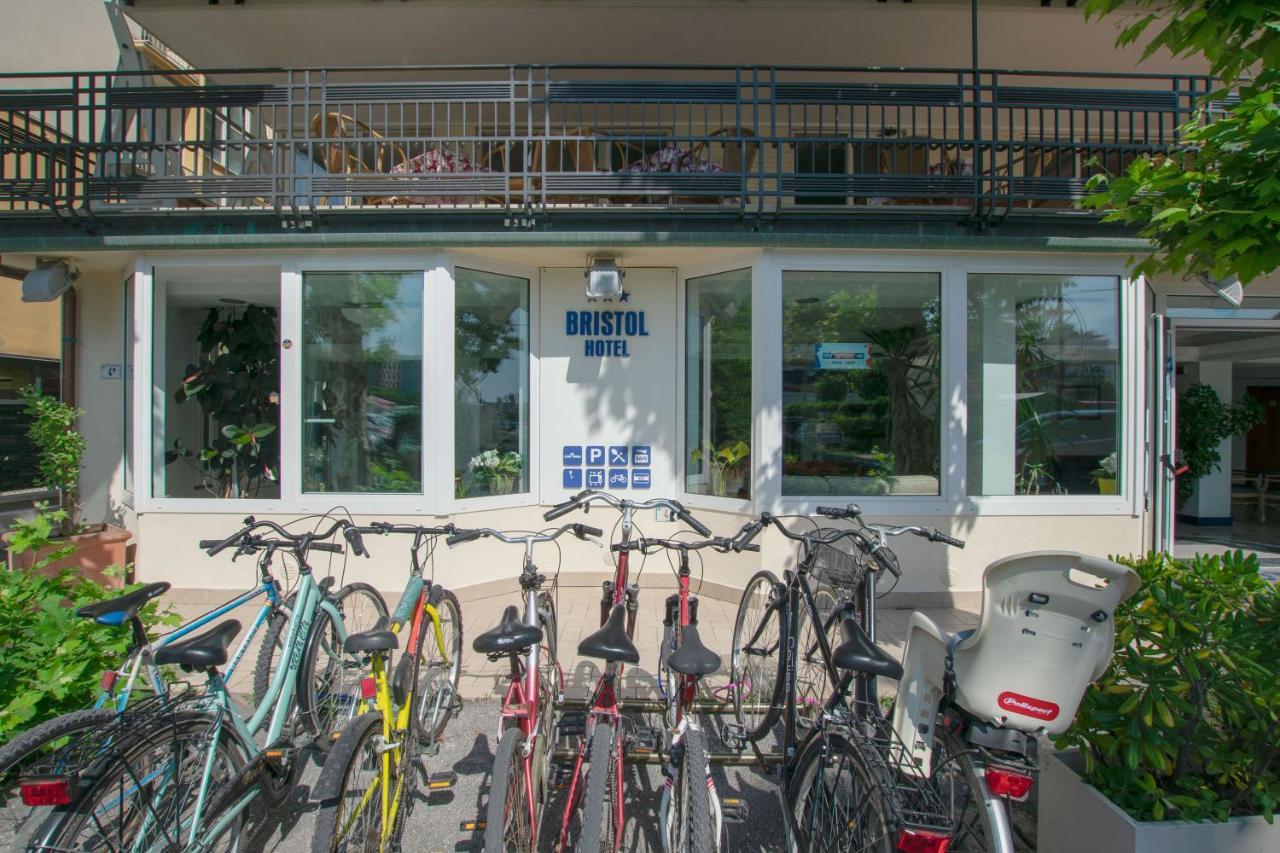 Hotel Bristol Misano Adriatico Dış mekan fotoğraf