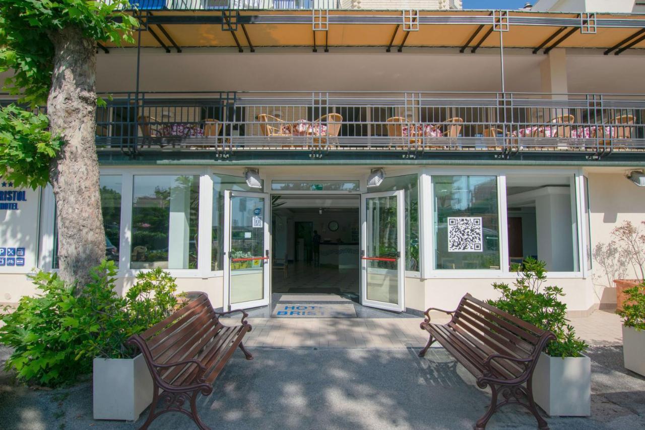 Hotel Bristol Misano Adriatico Dış mekan fotoğraf