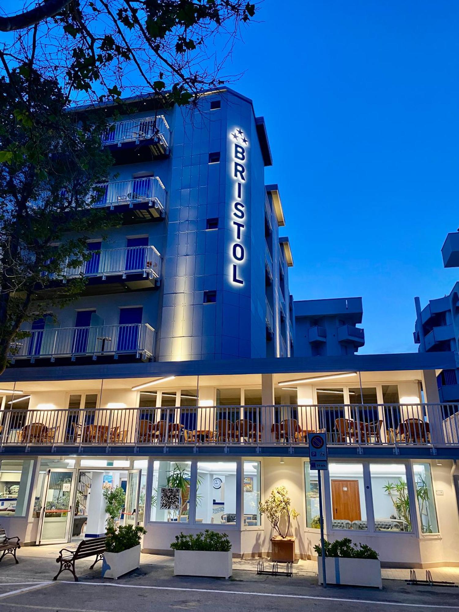 Hotel Bristol Misano Adriatico Dış mekan fotoğraf