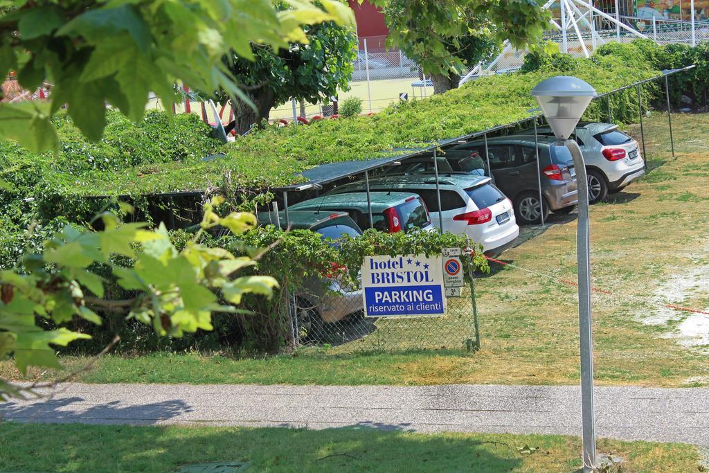 Hotel Bristol Misano Adriatico Dış mekan fotoğraf