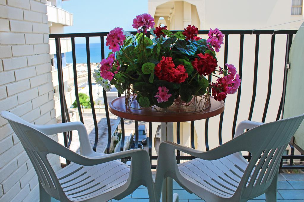 Hotel Bristol Misano Adriatico Dış mekan fotoğraf